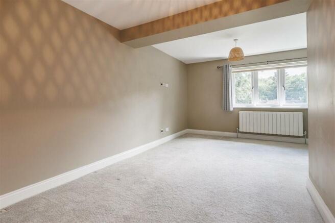 MC Kendal Avenue 24