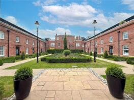 28, Bloomesbury Avenue, Manchester M20 2BN
