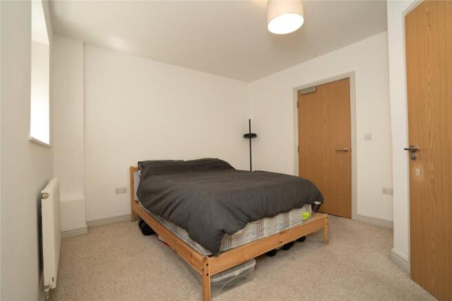 4 bed Town House for sale Image 8