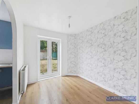 3 bed Semi-Detached for sale Image 4