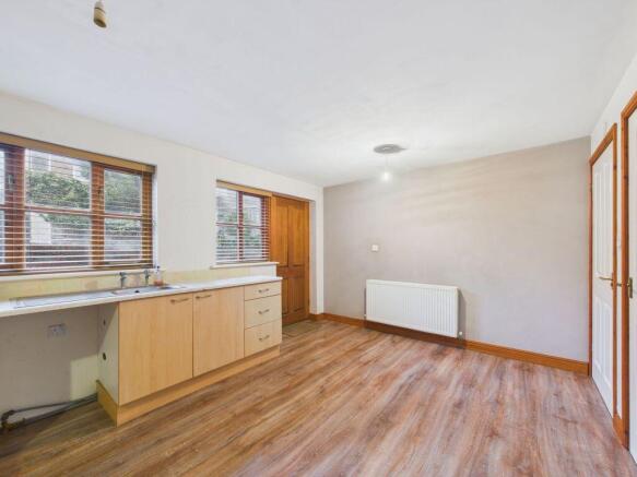 3 bed End of Terrace for sale Image 5