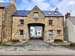 2, Will Phillips Yard, West Street, Newport SA42 0TW