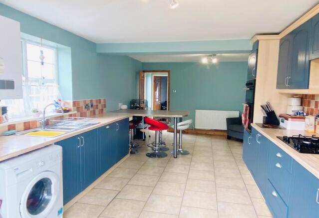 Kitchen Diner Alt