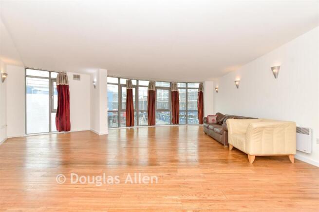 Lounge/Diner/Kitchen