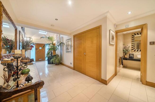 Davidson Frost-Wellings, DFW, Fallowfield, Hallway