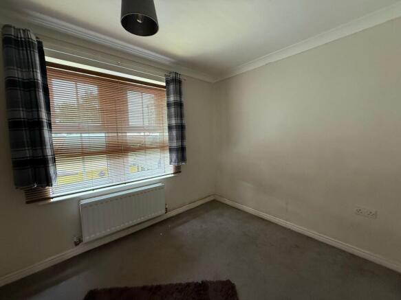 2 bed Ground Flat for sale Image 5