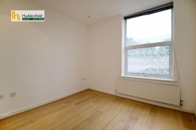 2 bed Flat to rent Image 6