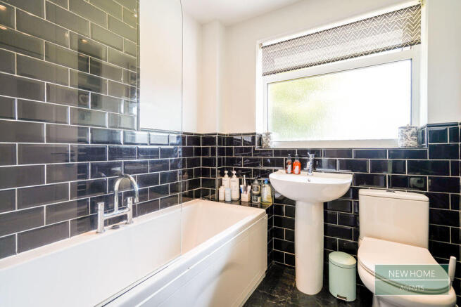 3 bed Terraced for sale Image 8