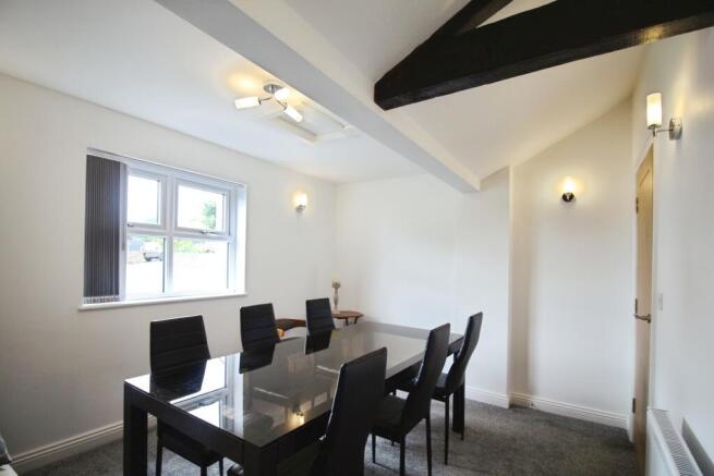 3 bed Not Specified for sale Image 4