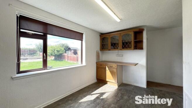 180 Egmanton Rd_4422.jpg