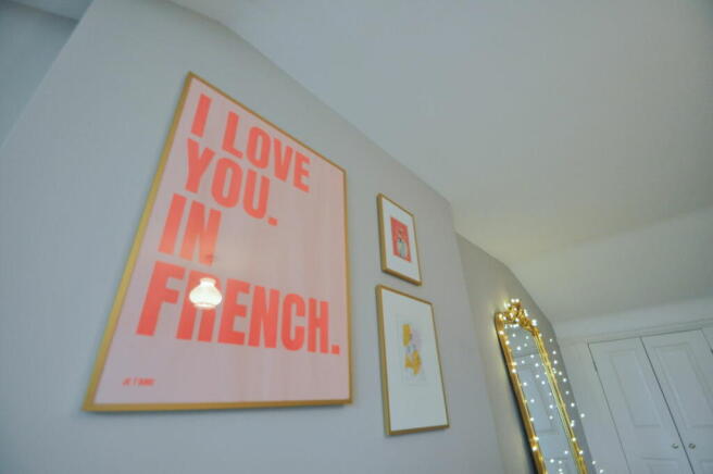 Photo 33
