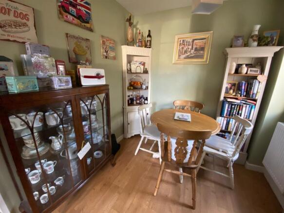 Dining Area.jpg