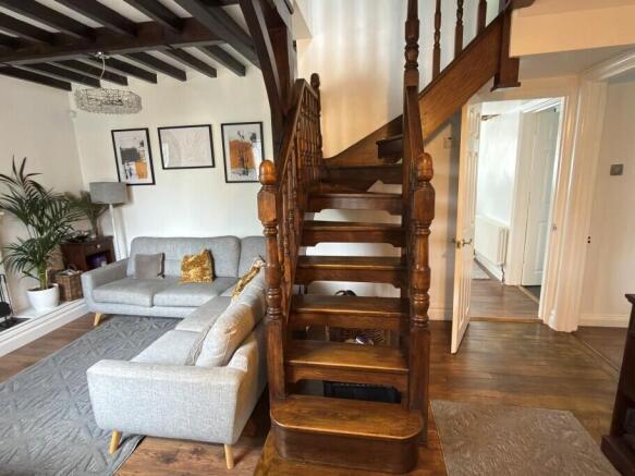 Entrance & Snug