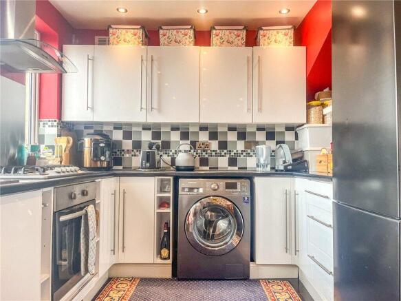 3 bed Semi-Detached for sale Image 10
