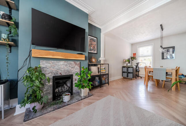 1359065-5-68dbc8f...