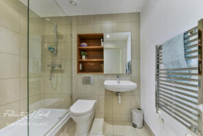 33, 19 Conningham Court, Dowding Drive, London SE9 6AY
