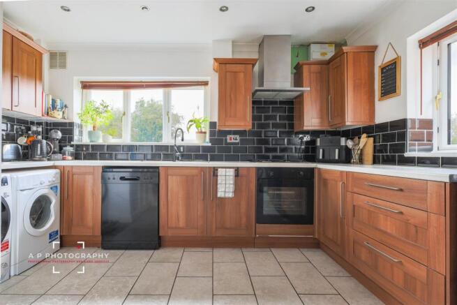 Robina Drive, Cheadle photo 4
