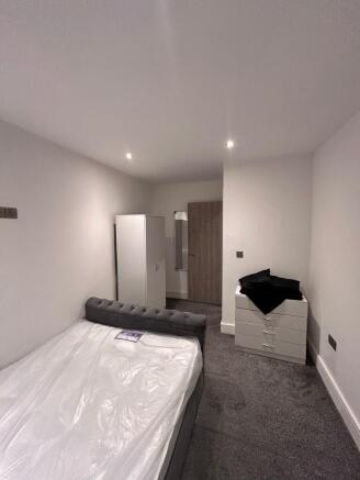 1 bed Apartment to rent Image 9