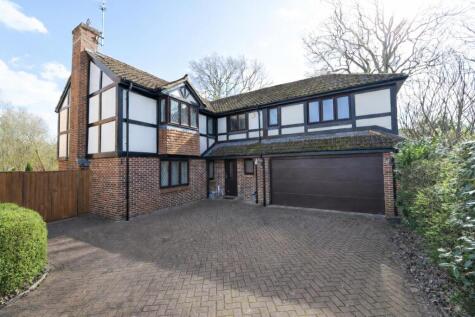 Forest Dean, Fleet, GU51 2UQ