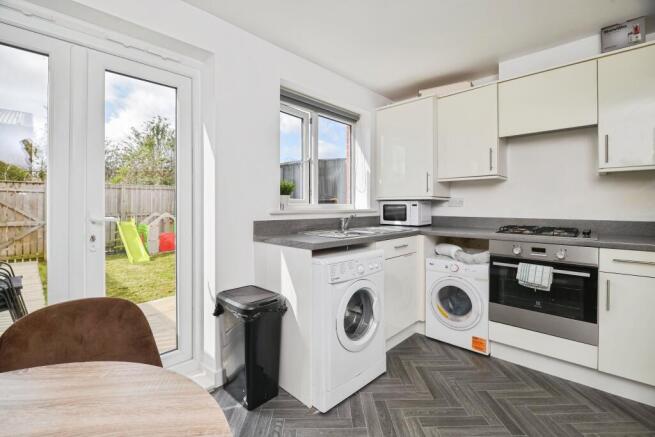 3 bed Not Specified for sale Image 7
