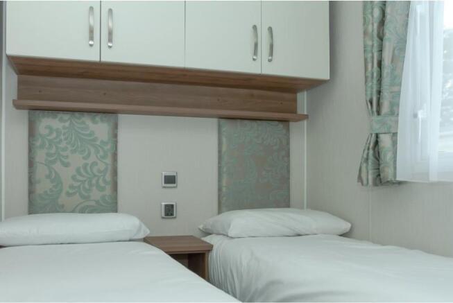 Willerby Avonmore MK5  2018, Whitecliff Bay Holiday Park, Hillway Road, Bembridge, Isle of Wight, PO35 5PL photo 5