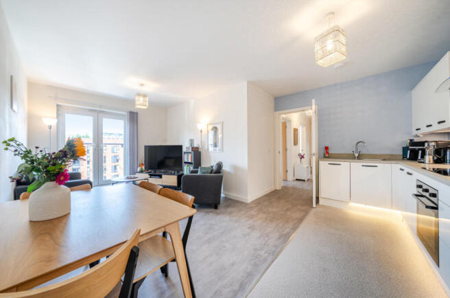 1343449-19-68aecf...