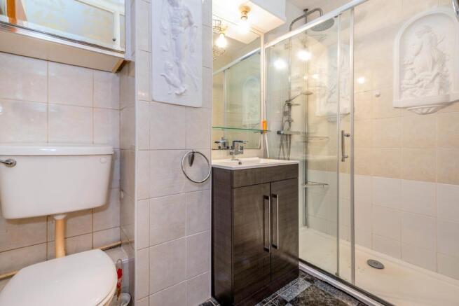 Main Shower Room