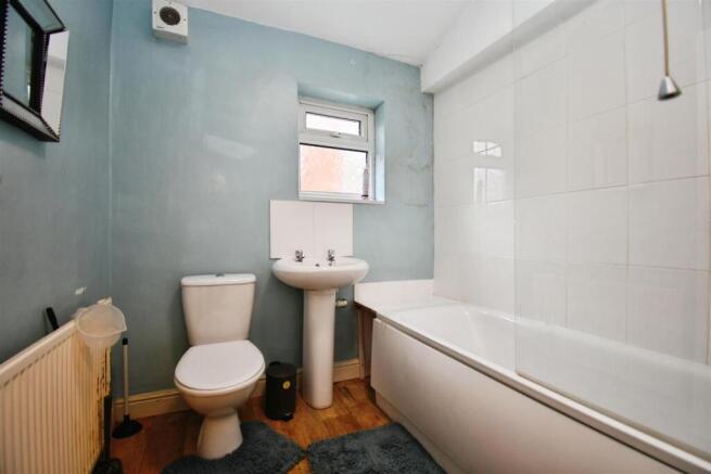 4 bed Terraced for sale Image 10
