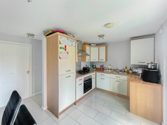 3 bed Semi-Detached for sale Image 5