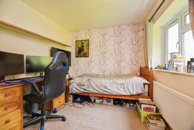 3 bed Semi-Detached for sale Image 8