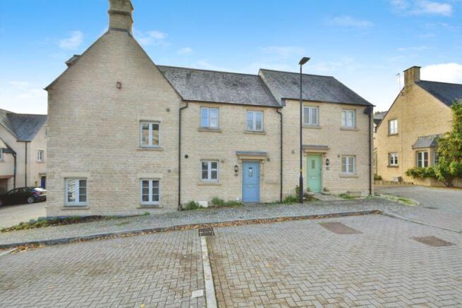 3-bed terraced on Savory Way, Cirencester, Gloucestershire, £105,000