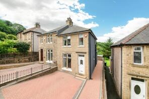 146, Lockwood Scar, Newsome, Huddersfield HD4 6EA