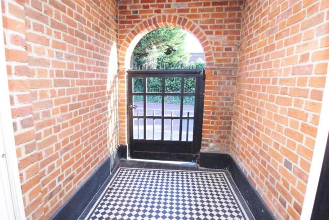 Gate