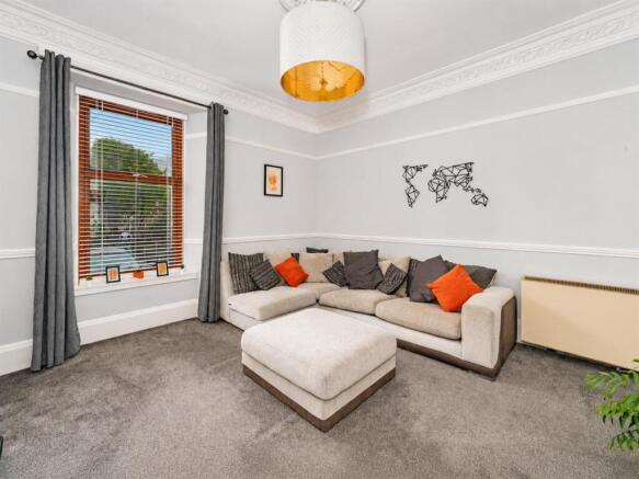 47A Baldovan Terrace Dundee-2.jpg