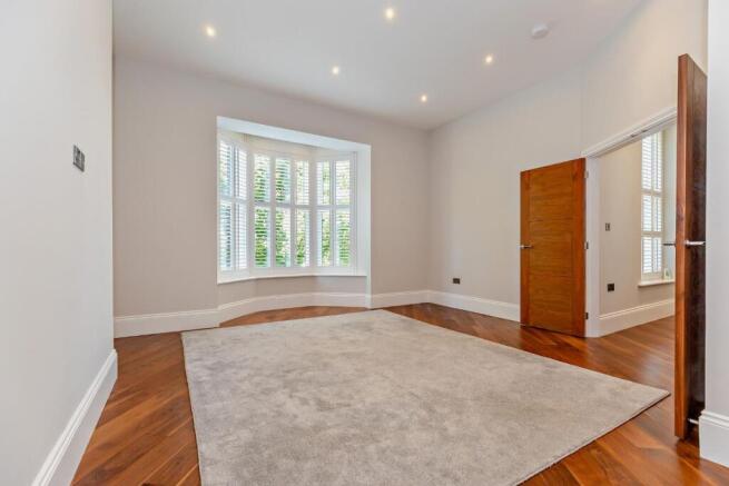 2 bed Apartment for sale Image 7