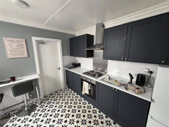 5 bed House Share for sale Image 5