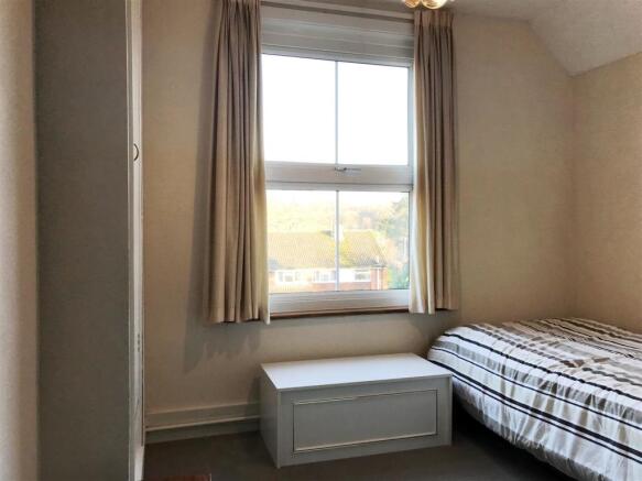 Bed 3.JPG