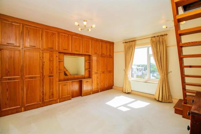 3 bed Detached for sale Image 9