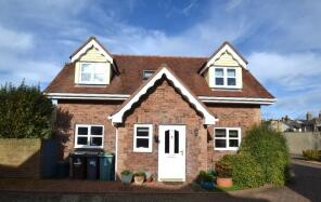 3, Nursery Gardens, West Street, Ryde PO33 2DF