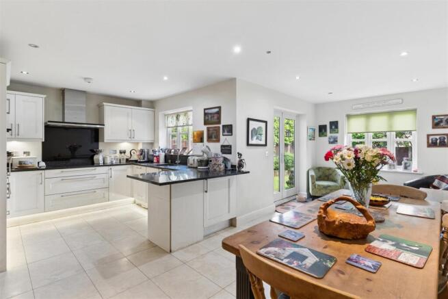 Kitchen/Breakfast Room