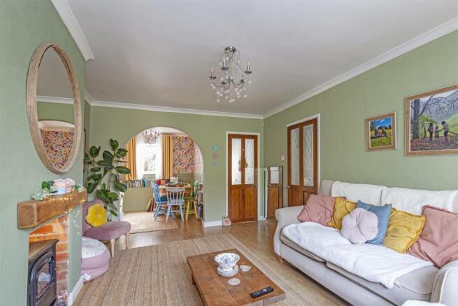 Reception Room-3.jpg