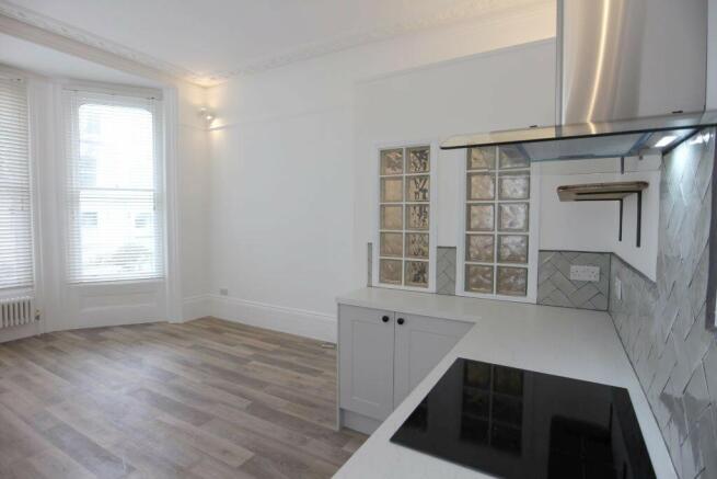 Kitchen/living