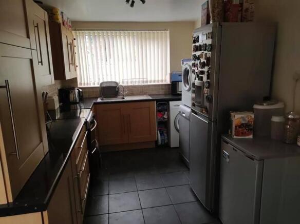 Sunningdale Road, Doncaster, DN7 photo 4