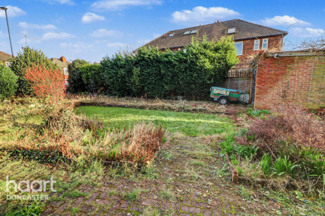 2 bed Detached Bungalow for sale Image 4
