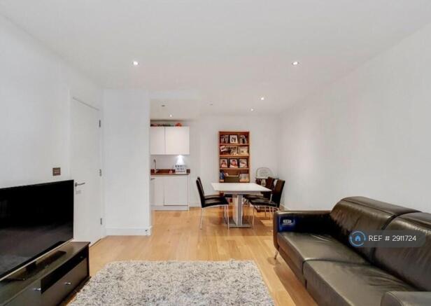 Living Room (2)