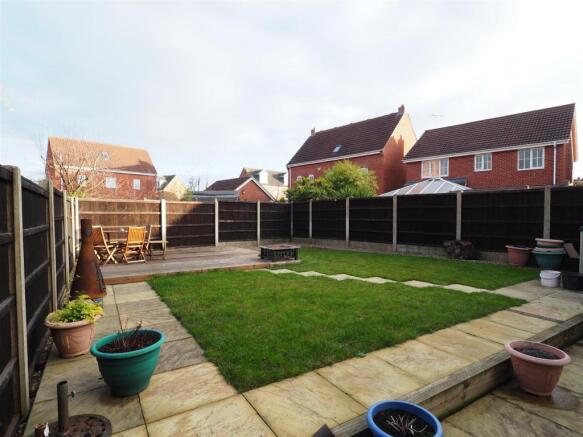 Well Appointed Rear Garden 222
