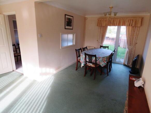 DINING AREA.JPG