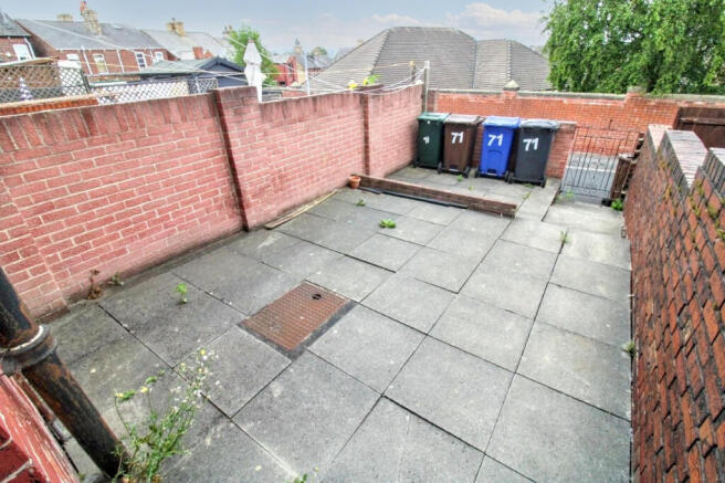2 bed Terraced for sale Image 9