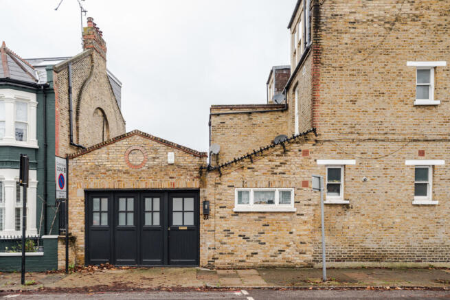 321783 - 2a Rudloe Road-41.jpeg