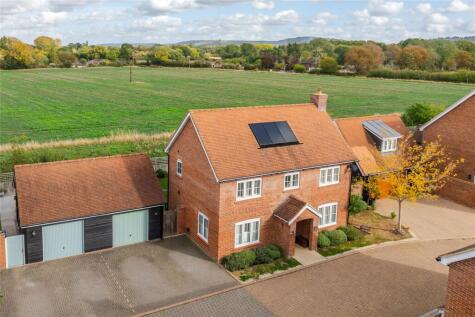 Wayfarers End, Longwick, Buckinghamshire, HP27